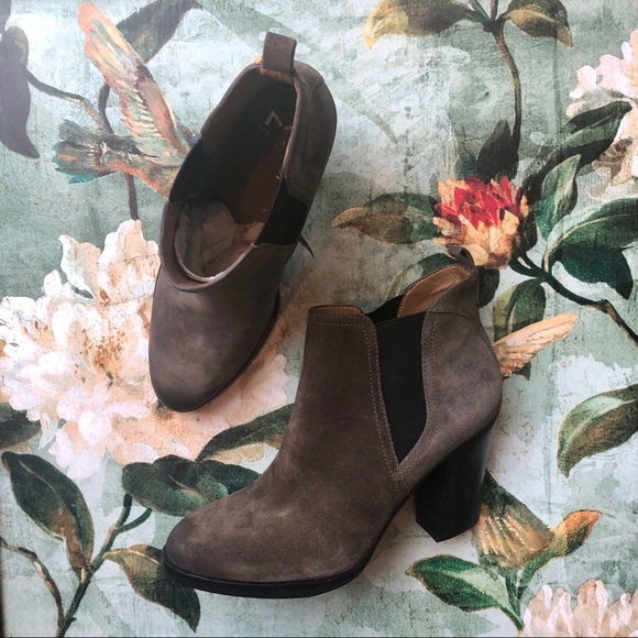 Marc Fisher Shoes - SAM Marc Fisher Chelsea ankle boot. NWOT